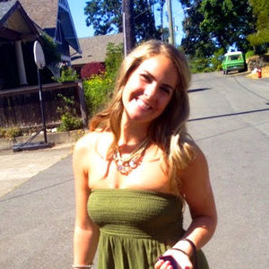 Meet your Posher, Leah